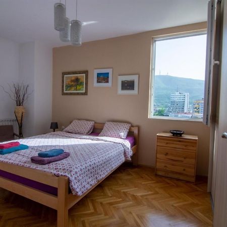 Green Paradise Square Apartment Skopje Bagian luar foto